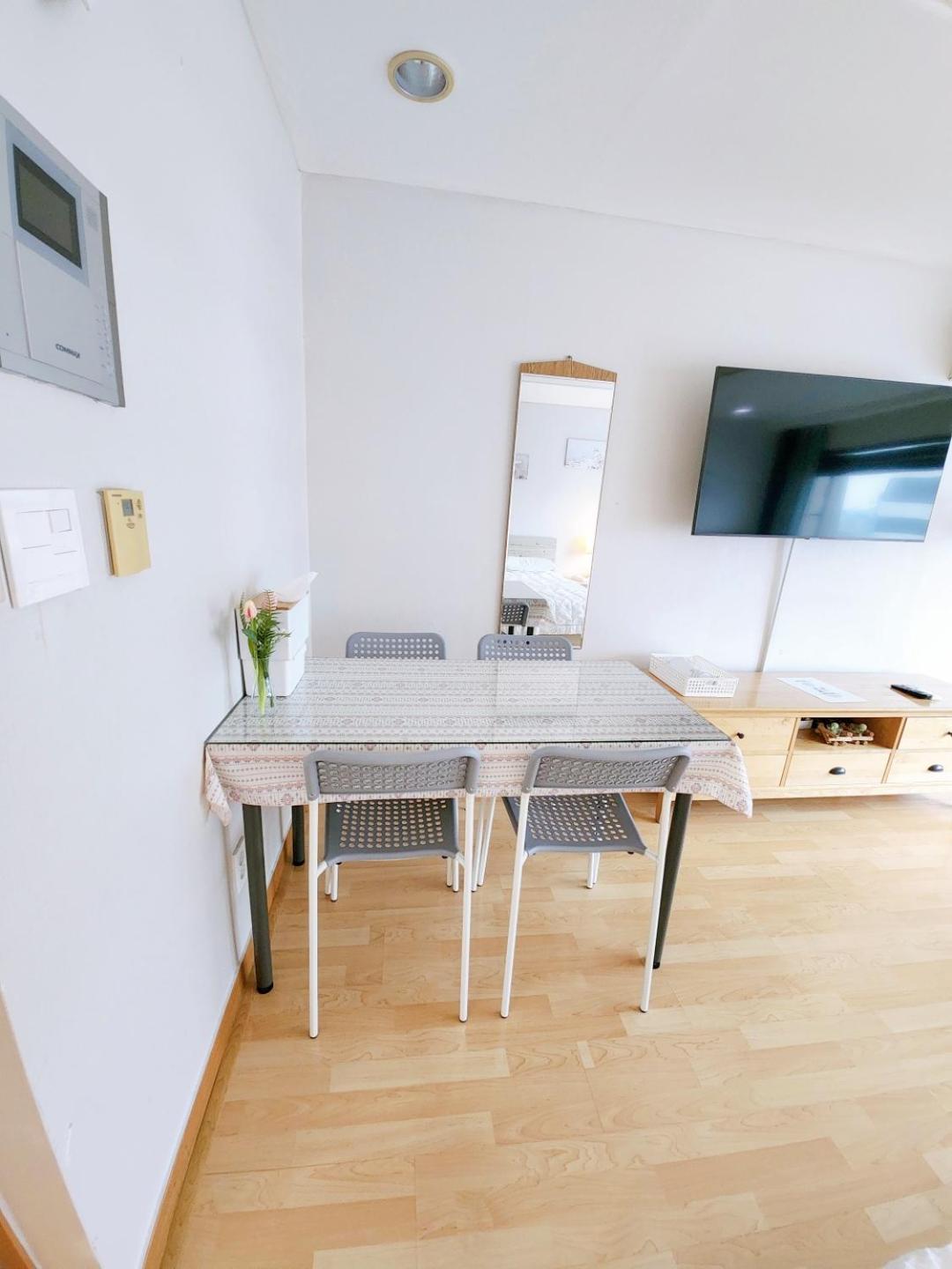 Hongdae Residence-2 1Min From Hongik Uni Station Exit #1 Seul Exterior foto